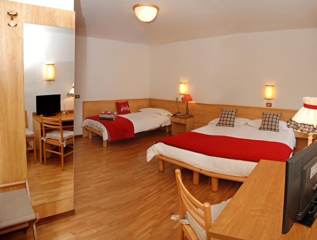 Albergo Centrale Santo Stefano Di Cadore Værelse billede